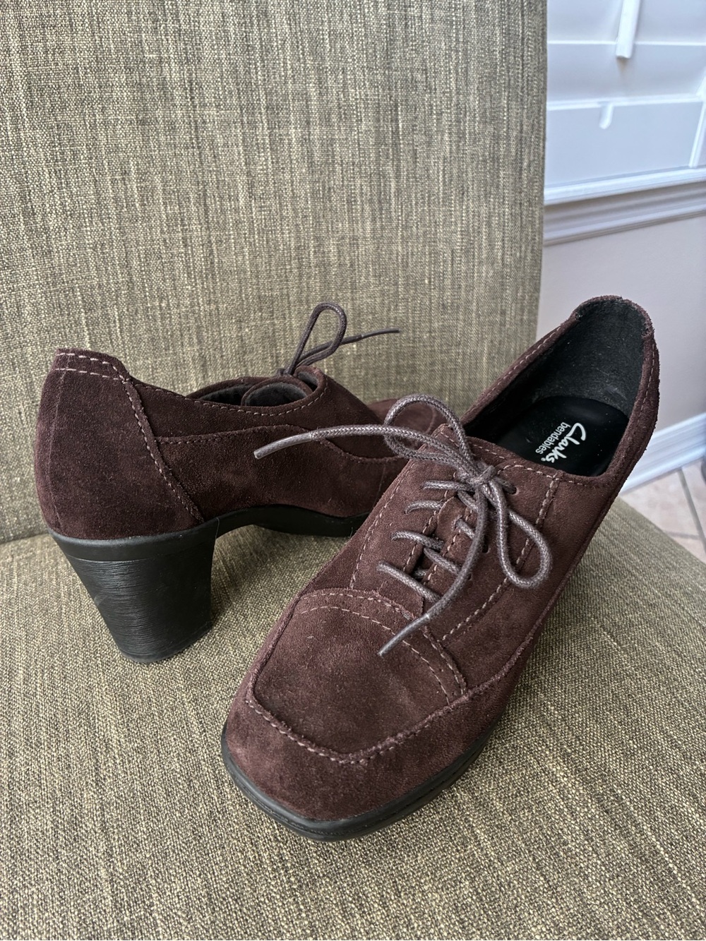 Clarks bendables leather suede oxford lace up heel women's 6.5 whimsigoth